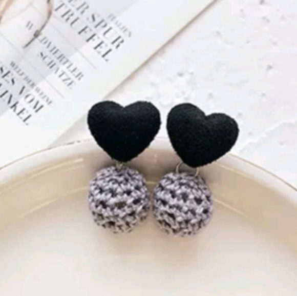 Earrings Jewelry - 1•LEFT🖤Pom Pom Ball Stud Earrings🖤 Earrings Jewelry - 1•LEFT🖤Pom Pom Ball Stud Earrings🖤